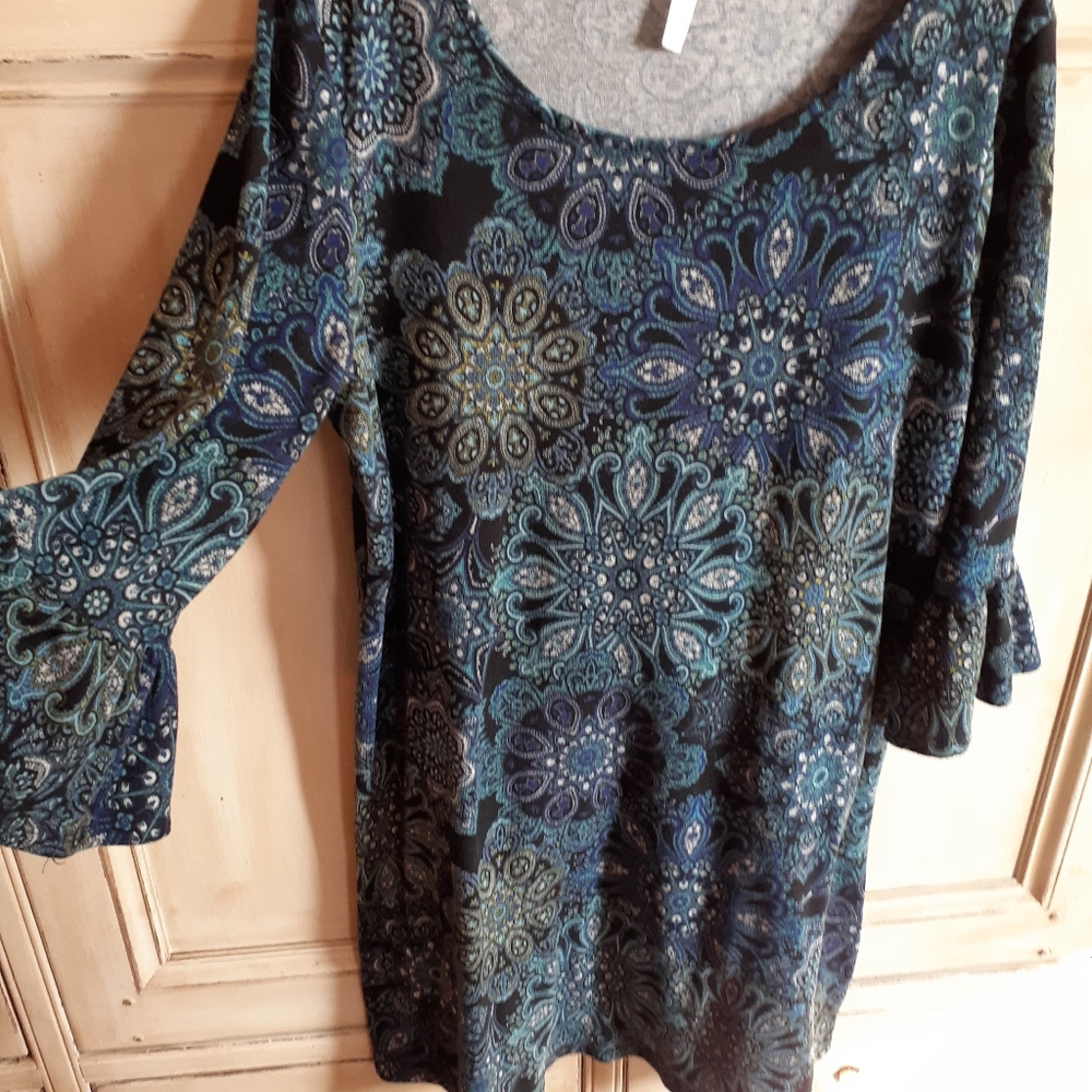 Gorgeous dark blue black cream and turquoise dress very very beautiful with thre